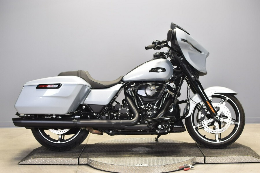 2024 Harley-Davidson Street Glide FLHX