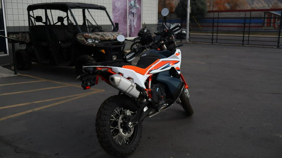 2024 KTM 890 Adventure R