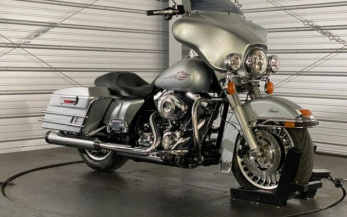 2011 Harley-Davidson® FLHTC - Electra Glide® Classic