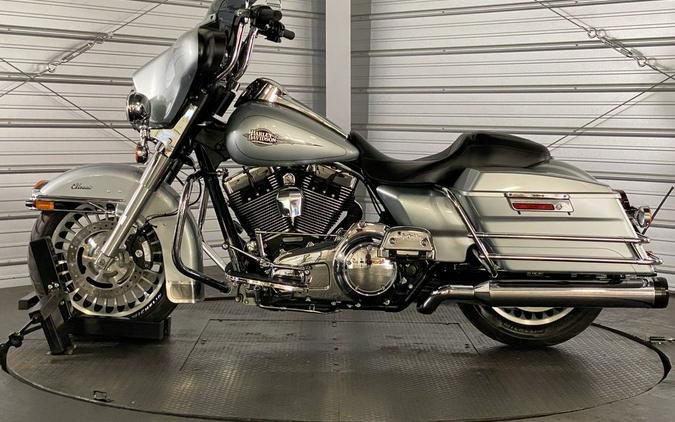 2011 Harley-Davidson® FLHTC - Electra Glide® Classic