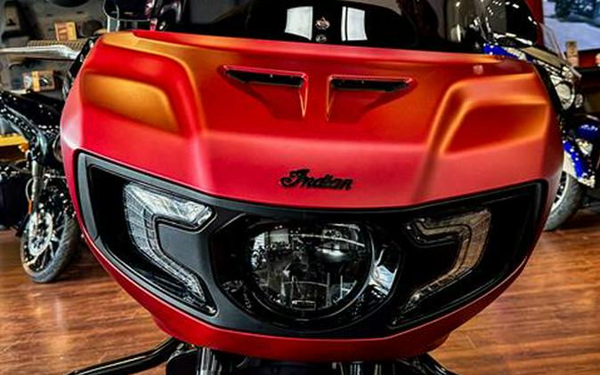 2024 Indian Motorcycle Challenger® Dark Horse® with PowerBand Audio Package