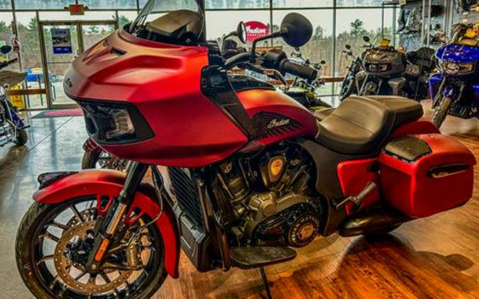 2024 Indian Motorcycle Challenger® Dark Horse® with PowerBand Audio Package