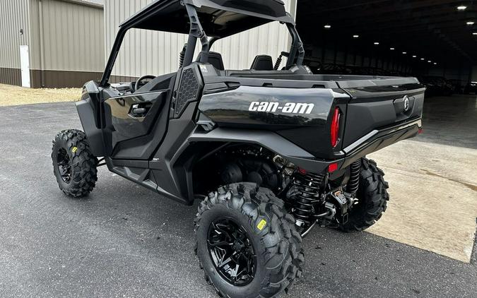 2024 Can-Am® Commander XT 700