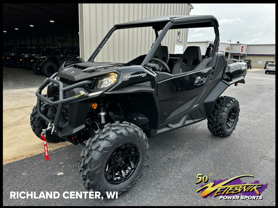 2024 Can-Am® Commander XT 700