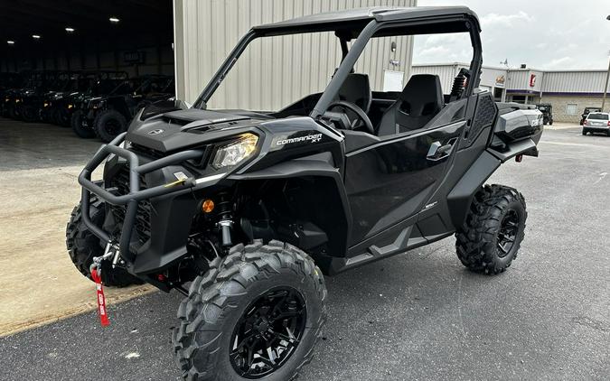 2024 Can-Am® Commander XT 700