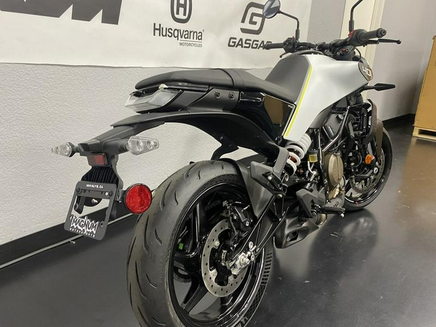 2024 Husqvarna® Vitpilen 401