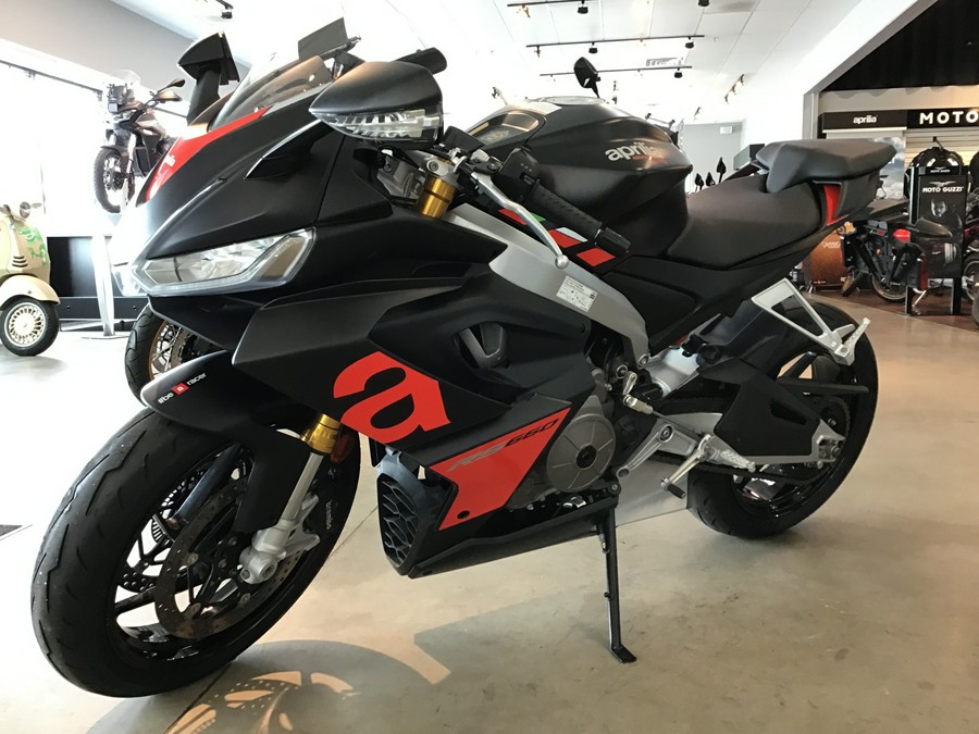 2025 Aprilia RS 660