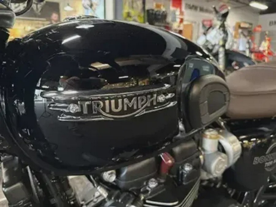 2026 Triumph Bonneville T120 Black