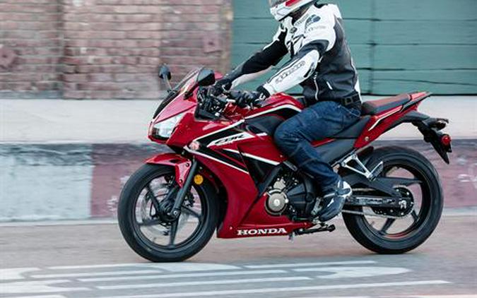 2022 Honda CBR300R