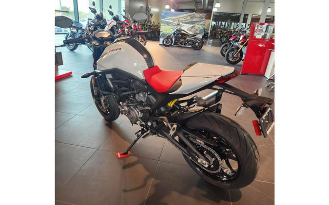 2024 Ducati Monster Plus