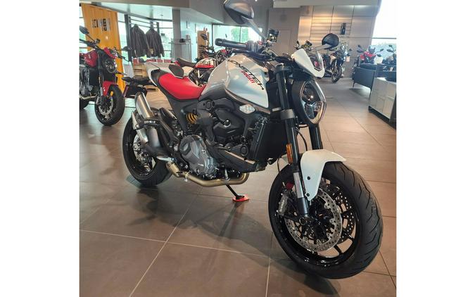 2024 Ducati Monster Plus