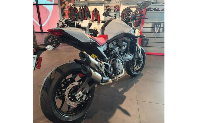 2024 Ducati Monster Plus