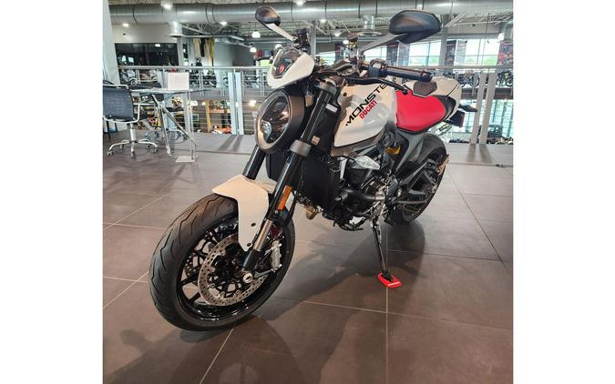 2024 Ducati Monster Plus