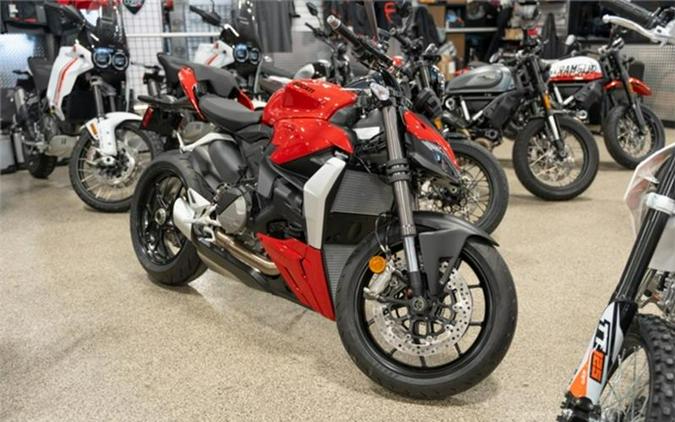 2024 Ducati Streetfighter V2 Red