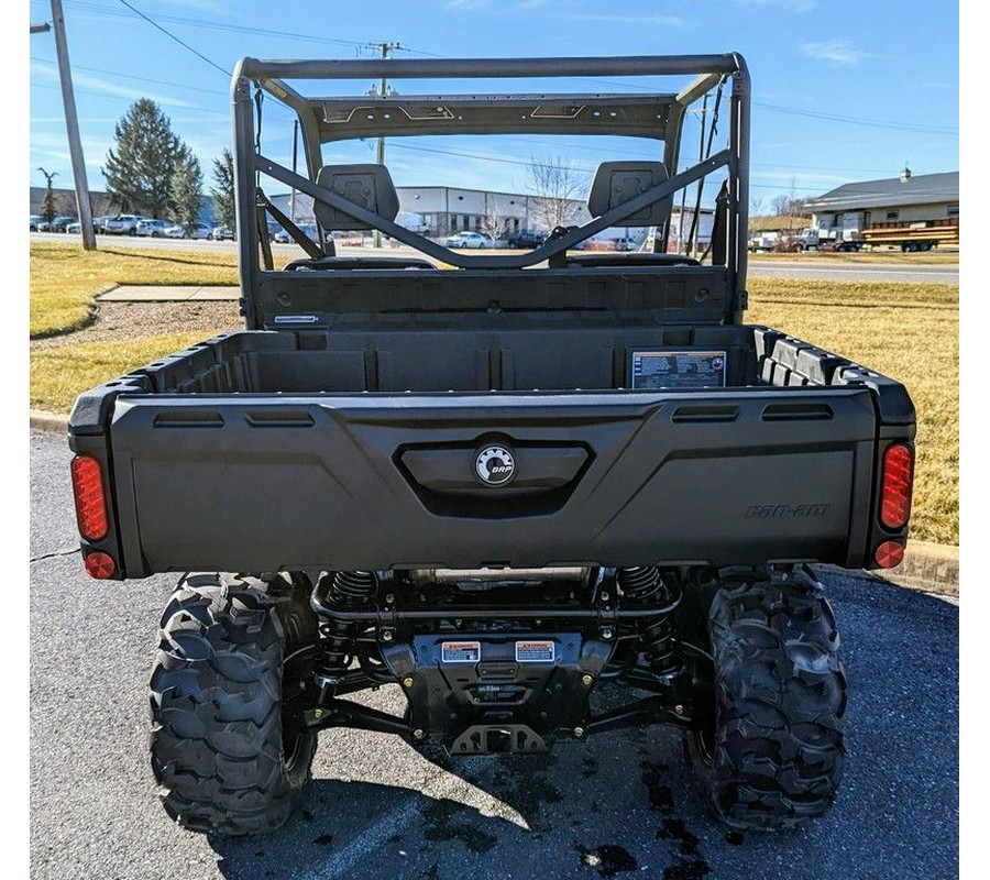 2025 Can-Am® Defender DPS HD9 Compass Green