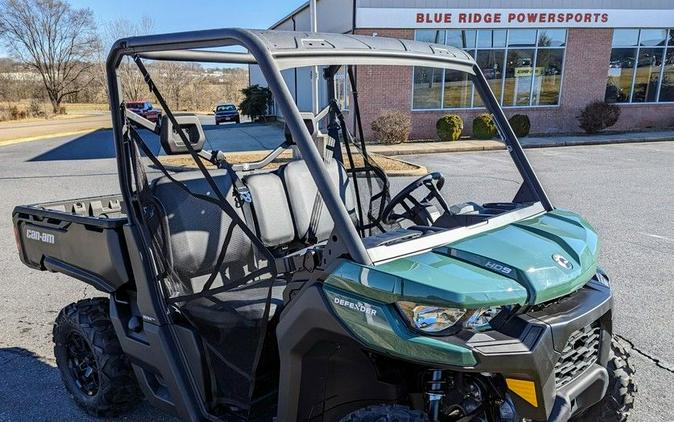 2025 Can-Am® Defender DPS HD9 Compass Green