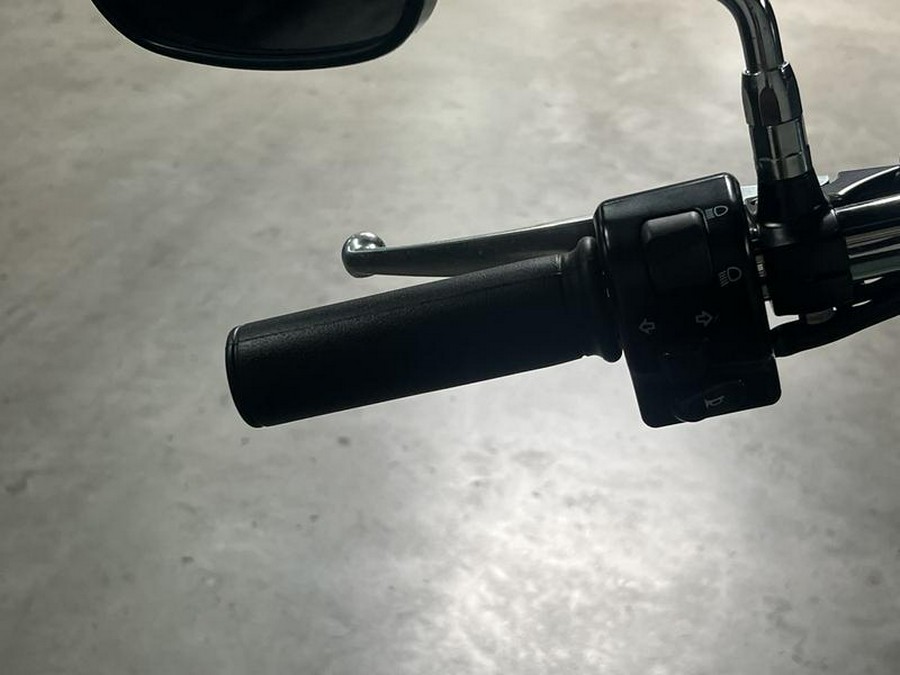 2023 Kawasaki Vulcan® 900 Custom