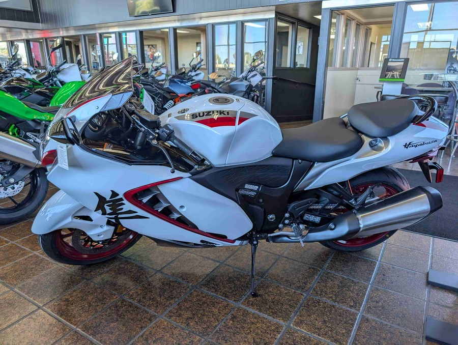 2027 Suzuki Hayabusa Special Edition Pearl Brilliant White / Metallic Oort Gray No.3 - 100033