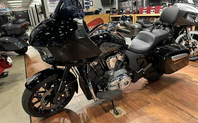 2023 Indian Motorcycle® Challenger® Limited Black Metallic