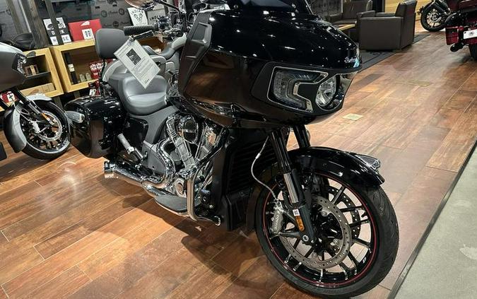 2023 Indian Motorcycle® Challenger® Limited Black Metallic