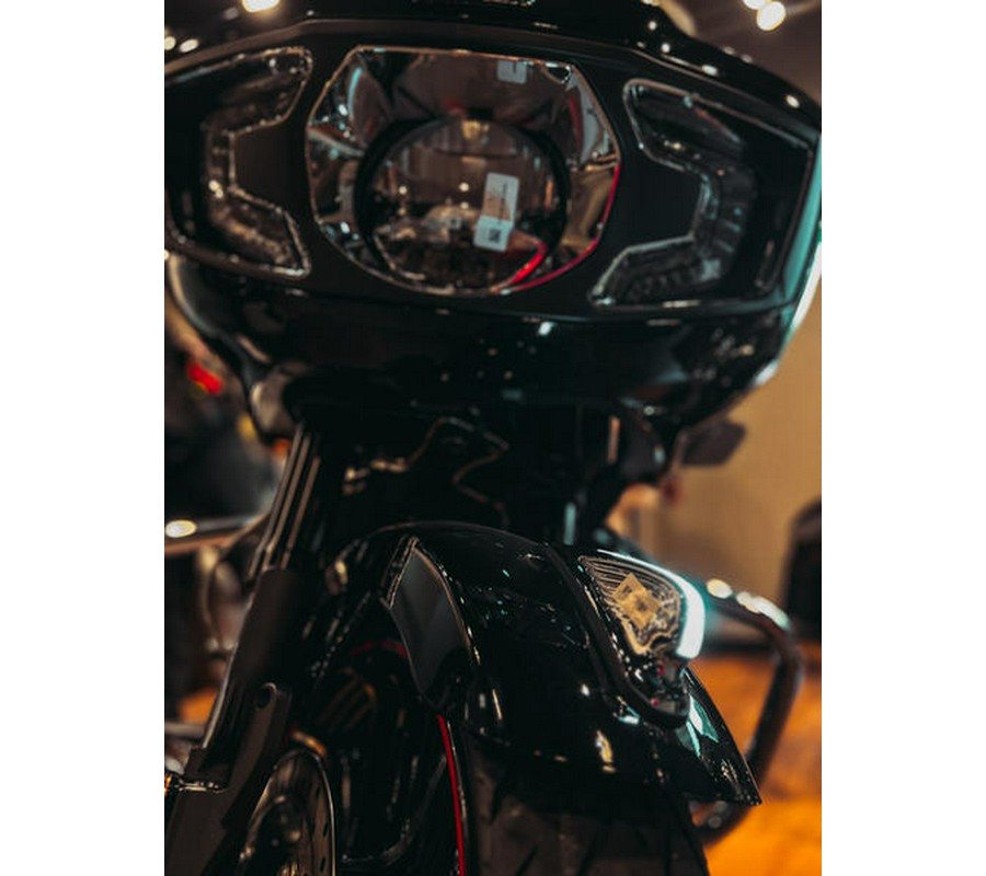 2023 Indian Motorcycle® Challenger® Limited Black Metallic