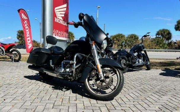 2016 Harley-Davidson® FLHX - Street Glide®