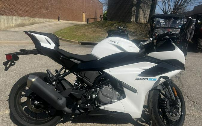 2025 CFMOTO 300SS