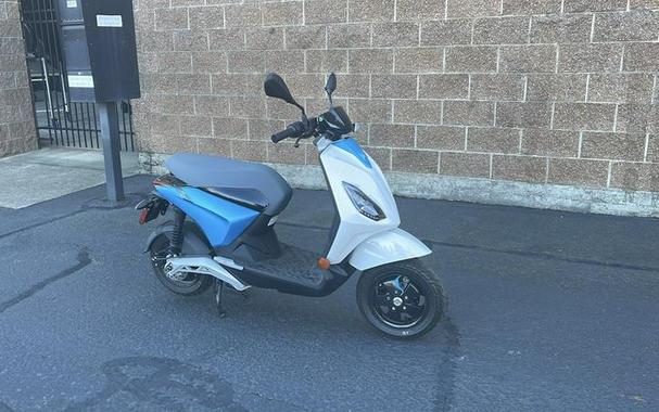 2022 Piaggio Piaggio 1 Active