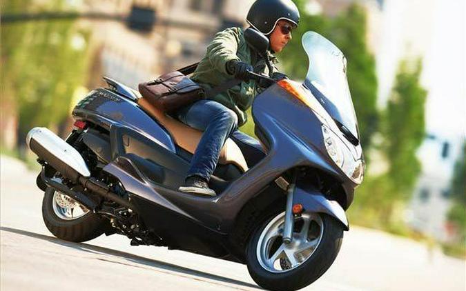 2013 Yamaha Motor Corp., USA Majesty