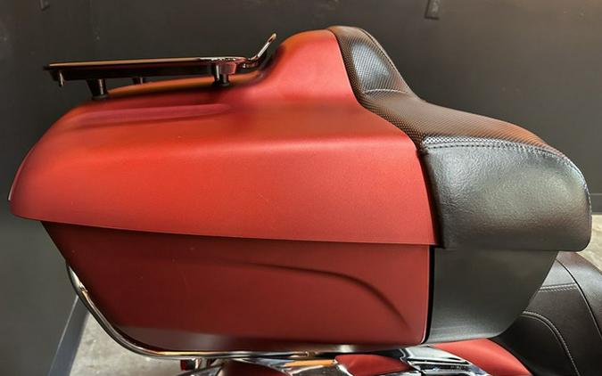 2020 Indian Roadmaster Dark Horse Ruby Smoke