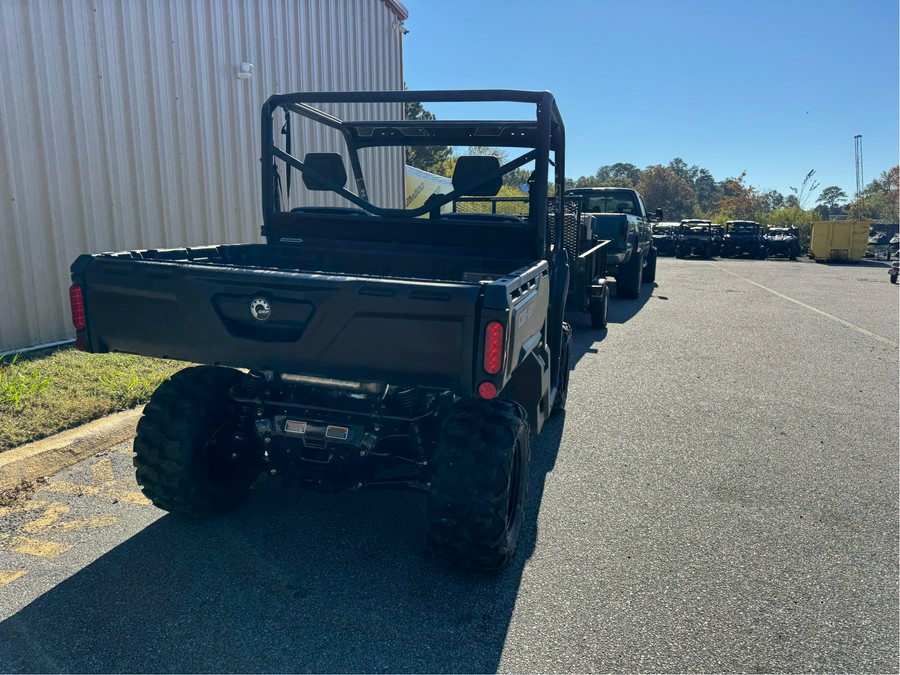 2026 Can-Am Defender HD7