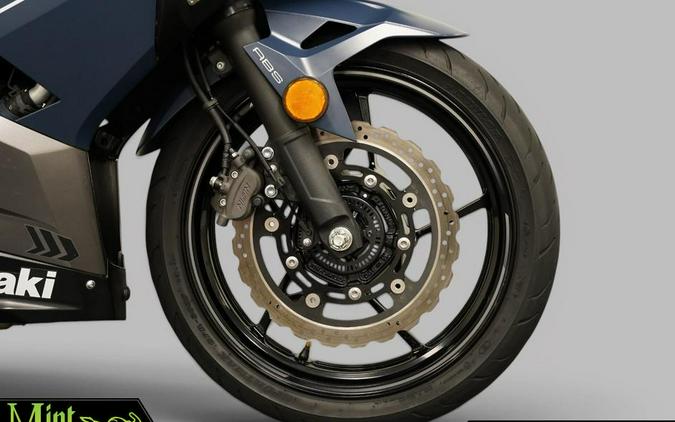 2022 Kawasaki NINJA 400 (ABS)
