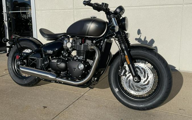 2023 Triumph BONNEVILLE BOBBER