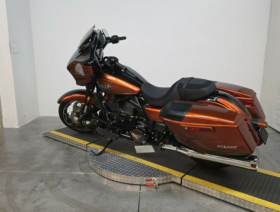 FLHXSE 2023 CVO™ Street Glide