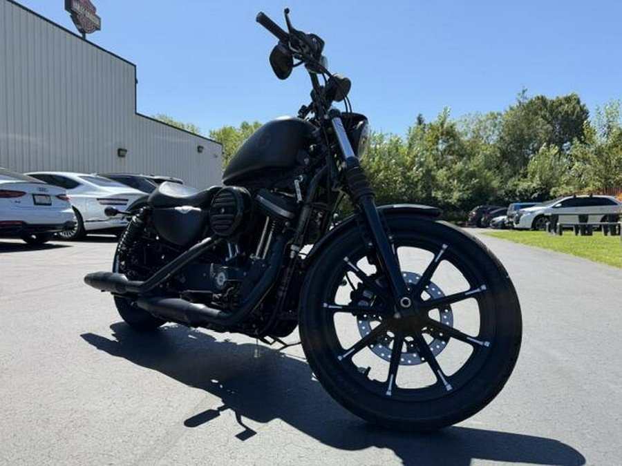 2022 Harley-Davidson Iron 883 Black Denim