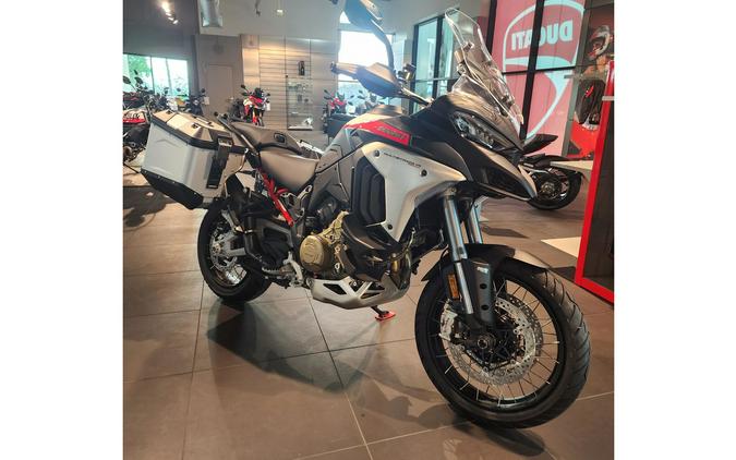 2024 Ducati Multistrada V4 Rally Travel Adventure