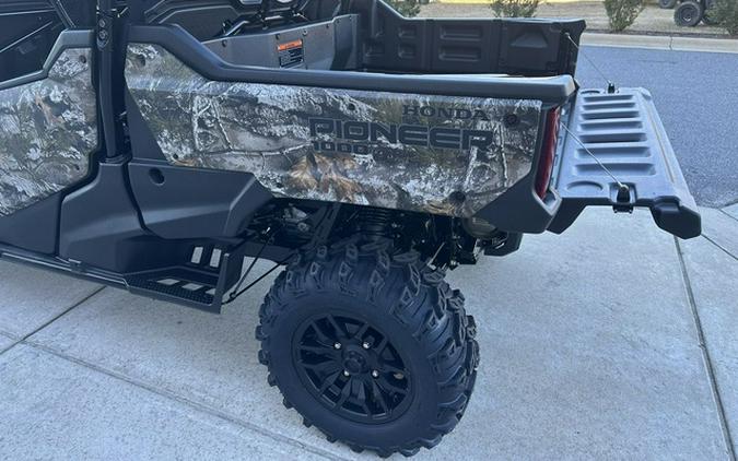 2024 Honda Pioneer 1000-6 Deluxe Crew Camo