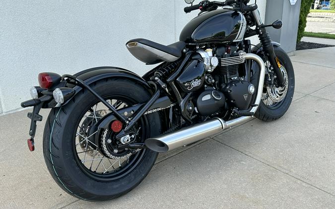 2024 Triumph BONNEVILLE BOBBER