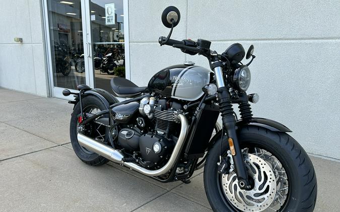 2024 Triumph BONNEVILLE BOBBER