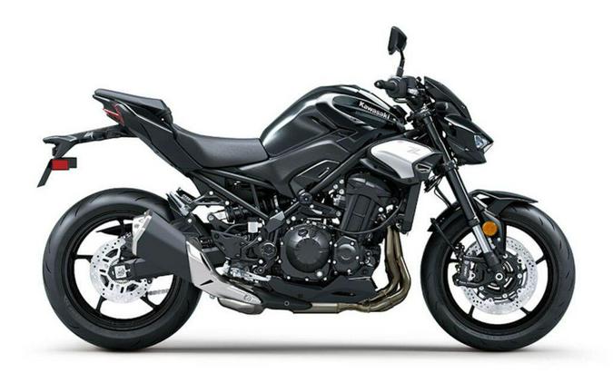 2025 Kawasaki Z900 ABS Metallic Spark Black/Metallic Carbon Gray