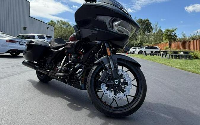 2024 Harley-Davidson CVO Road Glide ST Raven Metallic