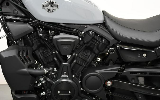 RH975 2026 Nightster®