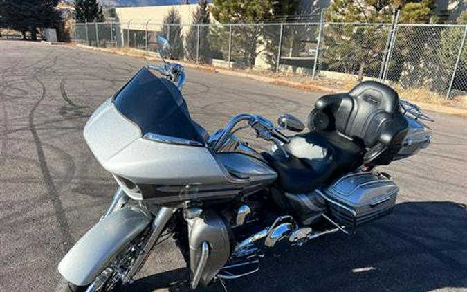 2016 Harley-Davidson CVO™ Road Glide™ Ultra