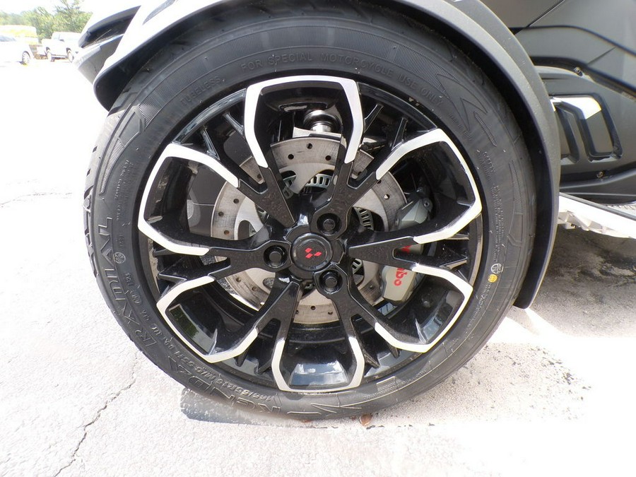 2024 Can-Am® Spyder RT Limited Platine Wheels