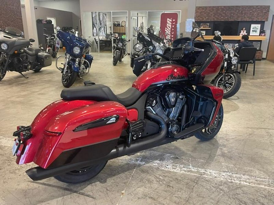 2022 Indian Motorcycle® Pursuit Dark Horse Ruby Metallic/Black Metallic