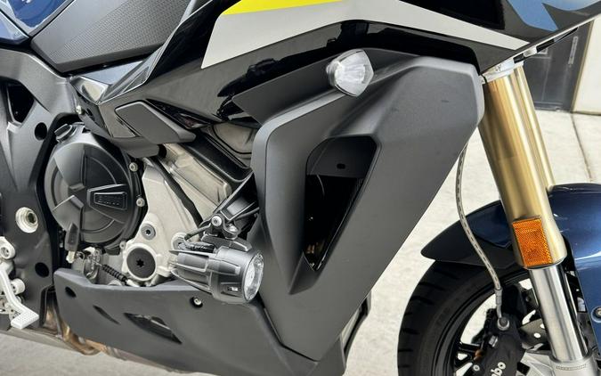 2025 BMW S 1000 XR Gravity Blue Metallic