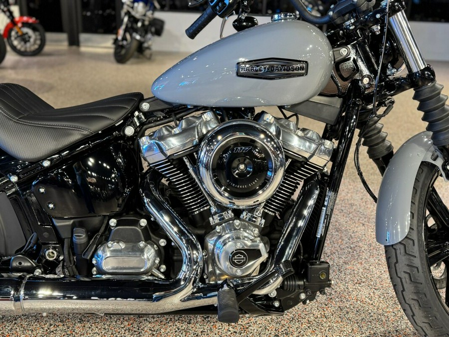 FXBB 2026 Street Bob
