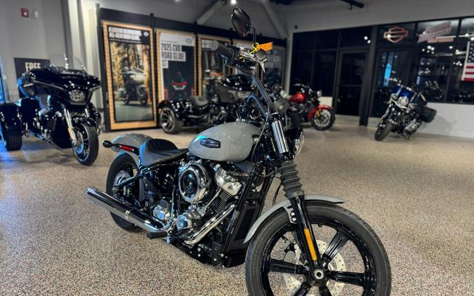 FXBB 2026 Street Bob