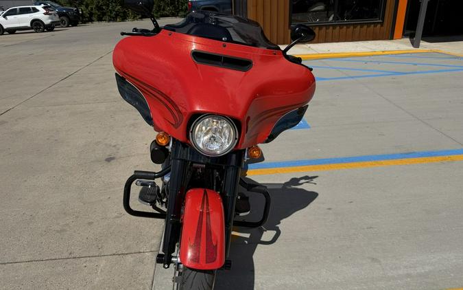 2017 Harley-Davidson® FLHXS - Street Glide® Special