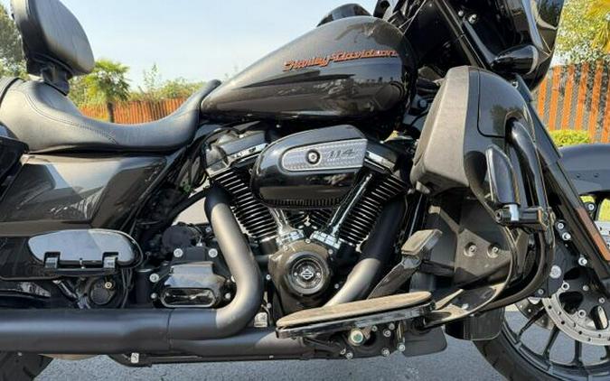 2019 Harley-Davidson Street Glide Special Silver Flux/Black Fuse
